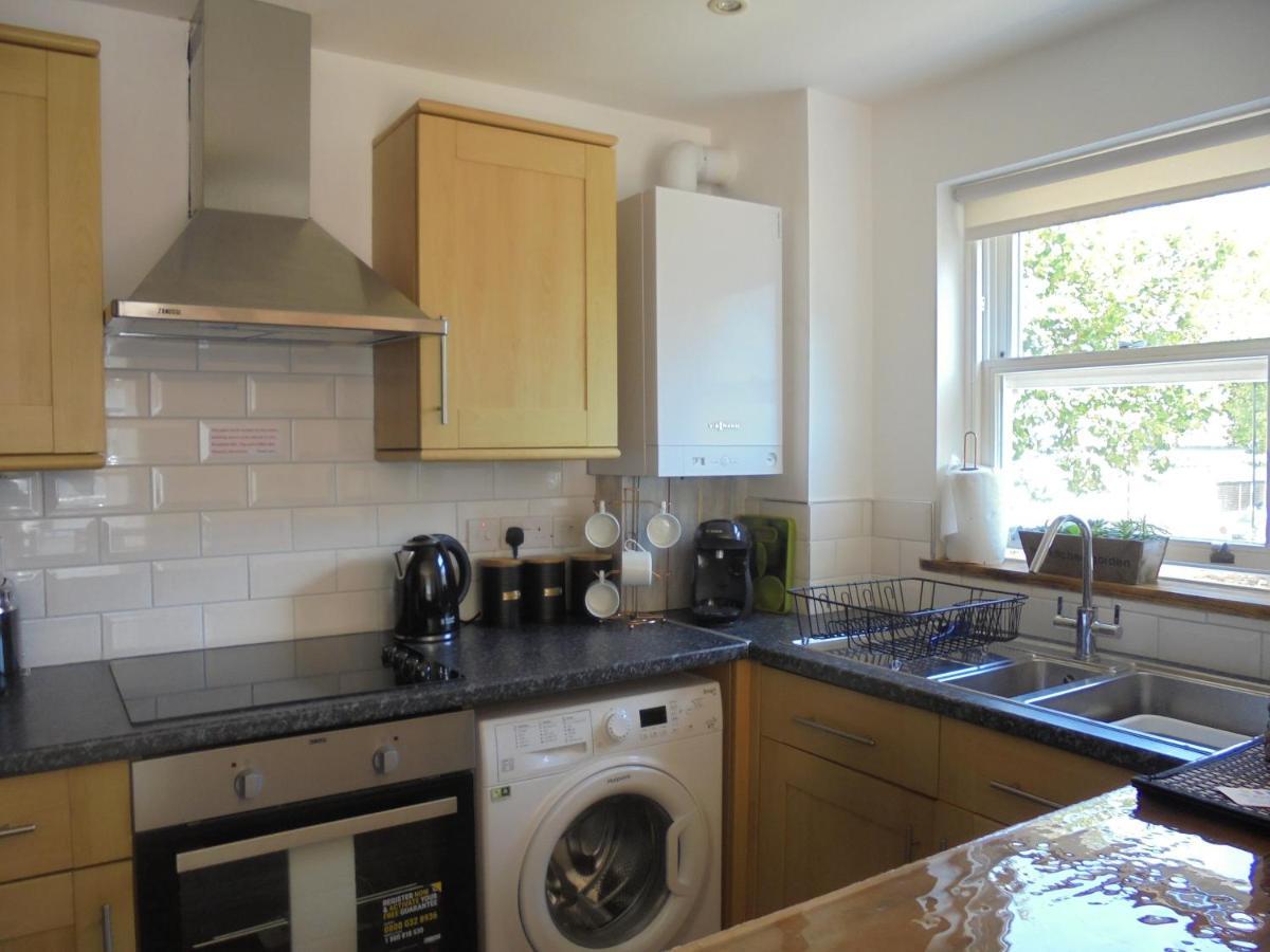 The Beach House Holiday Apartments Eastbourne Luaran gambar