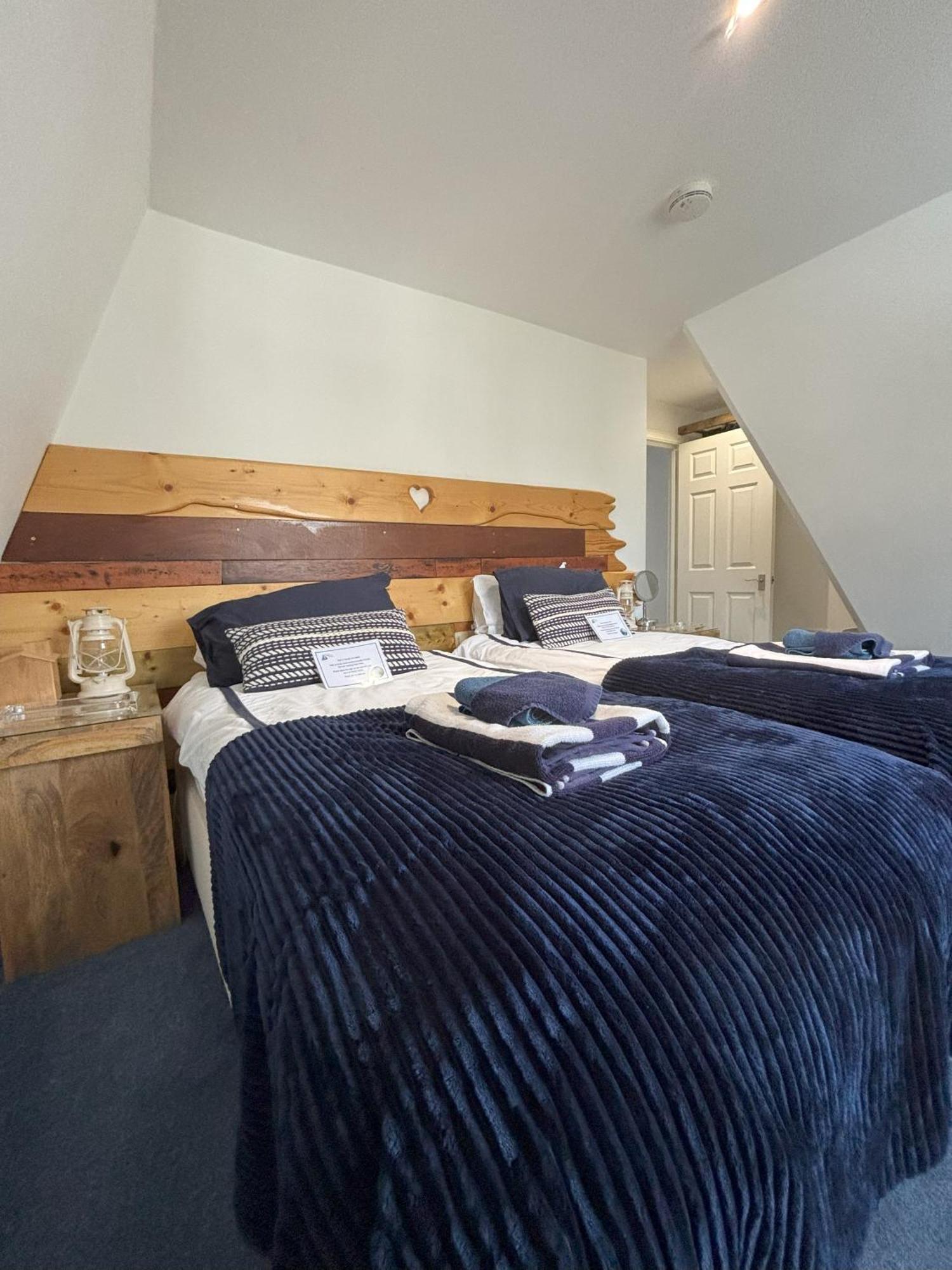 The Beach House Holiday Apartments Eastbourne Luaran gambar