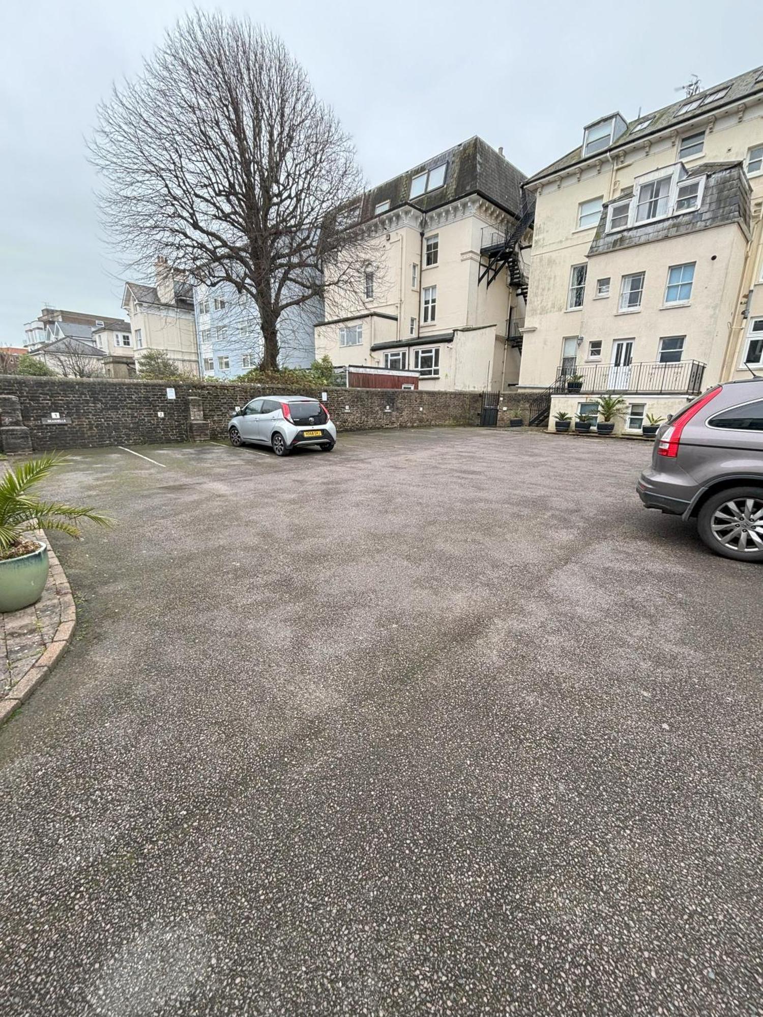 The Beach House Holiday Apartments Eastbourne Luaran gambar