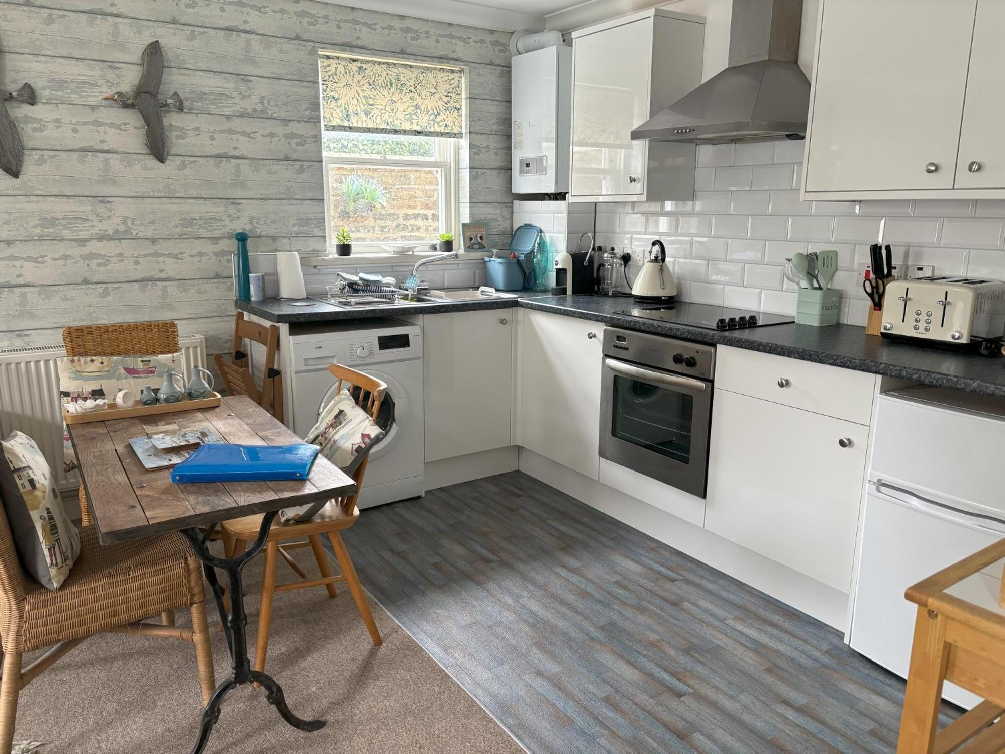 The Beach House Holiday Apartments Eastbourne Luaran gambar