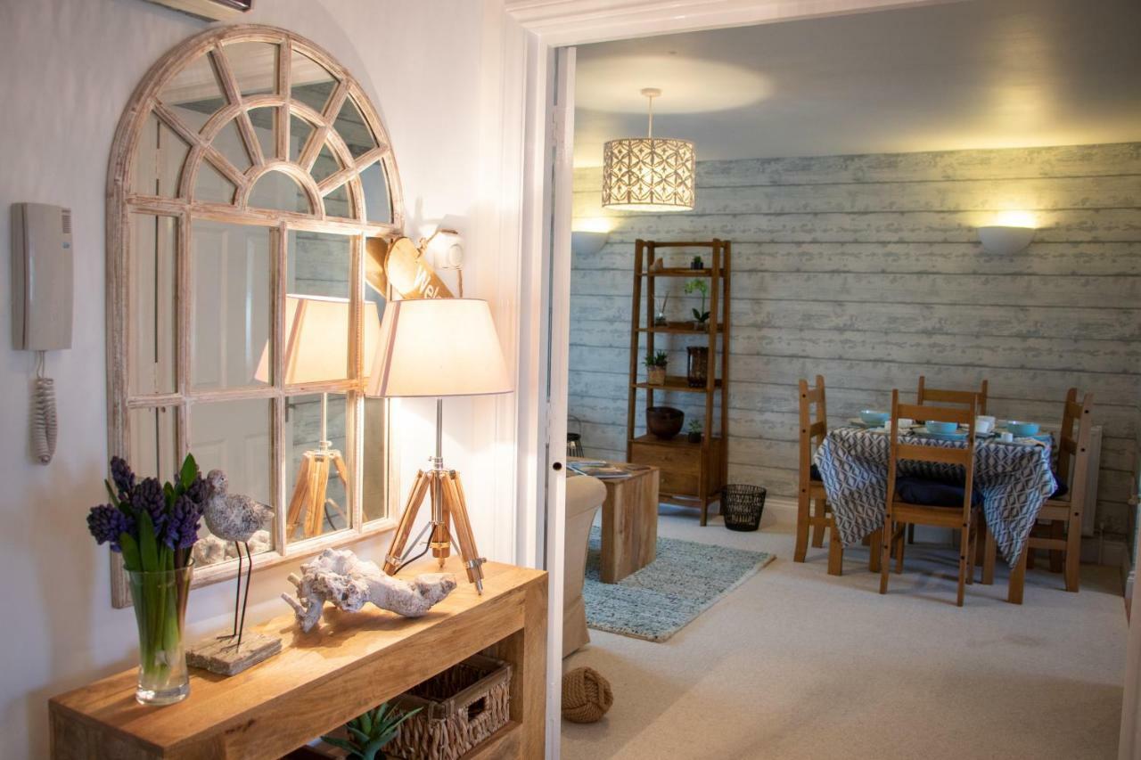 The Beach House Holiday Apartments Eastbourne Luaran gambar