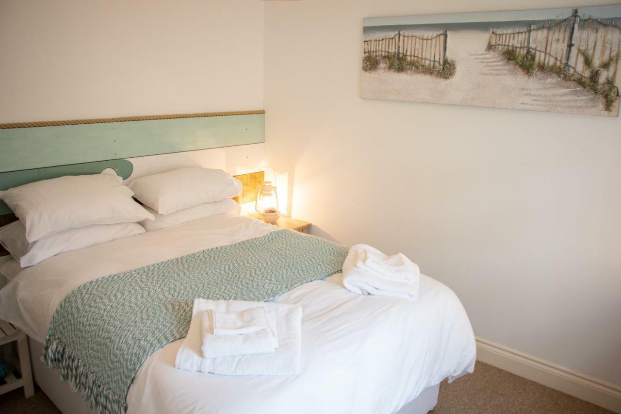 The Beach House Holiday Apartments Eastbourne Luaran gambar
